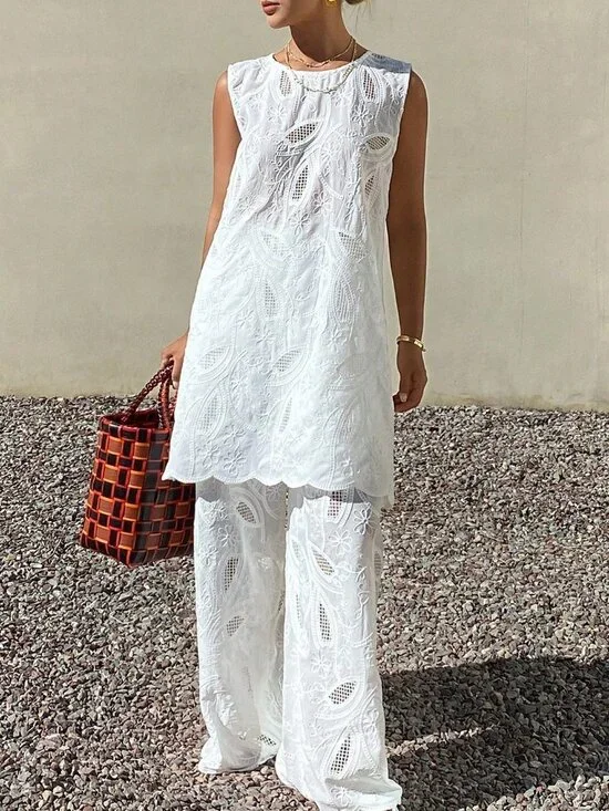 White Casual Women's Lace Floral Maxi Dress & Wide Leg Pants Two-Piece Suit - Picture 3 of 7